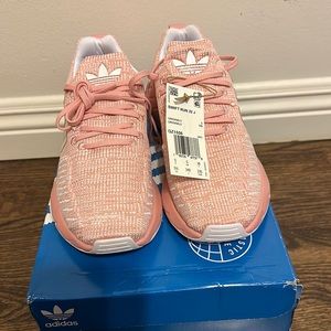 ‼️REDUCED‼️Adidas Swift Run Shoes